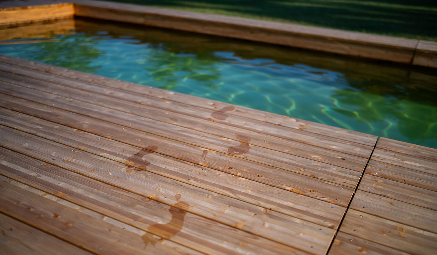 Your eco-footprint is very small when you buy a Holc natural pool